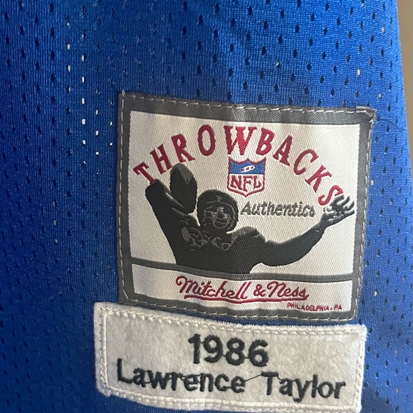 🔹 Authentic Lawrence Taylor Super Bowl XXV Jersey! Excellent condition! 🔹 - Picture 3 of 5
